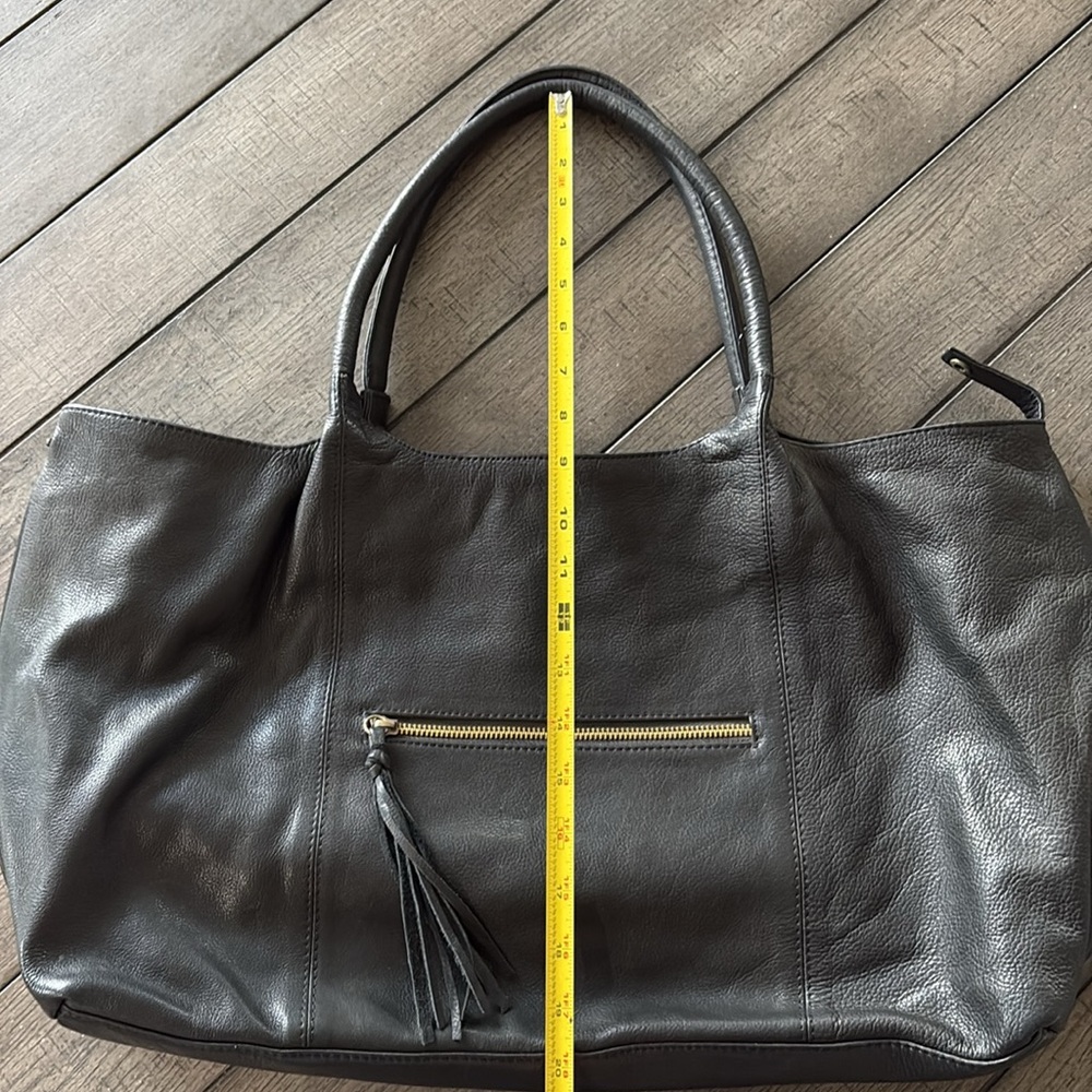 Sorpresal Black Leather Tote Bag - Picture 2 of 7